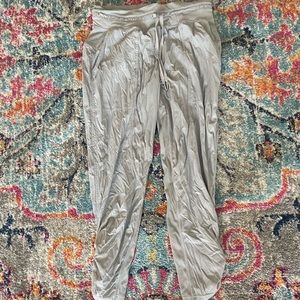 Lululemon Dance Studio Crop